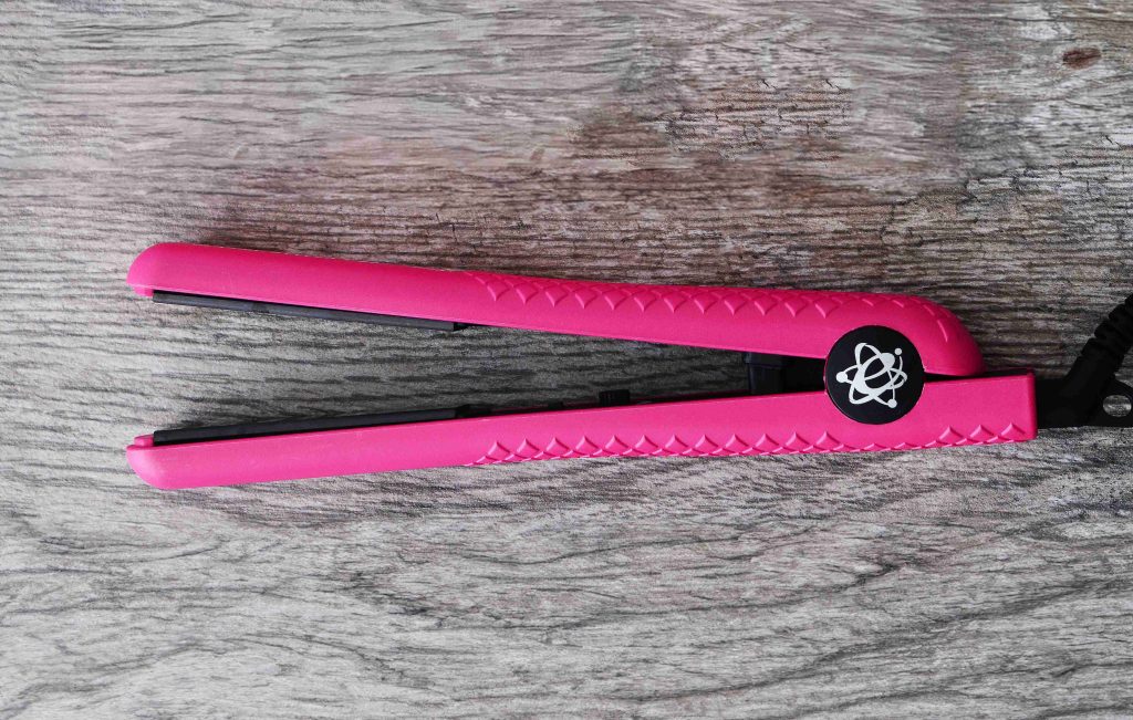 Evalectric Classic Styler on table