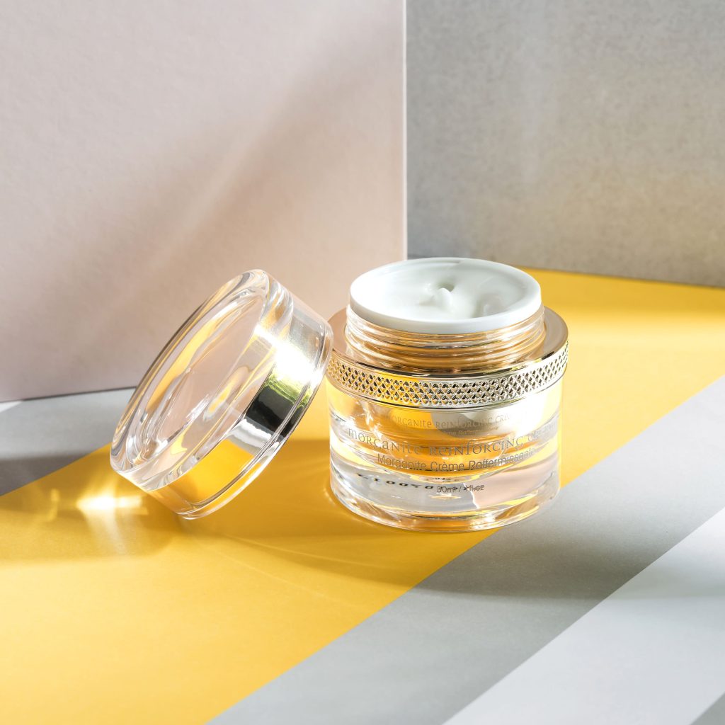 Open jar of Lionesse cream